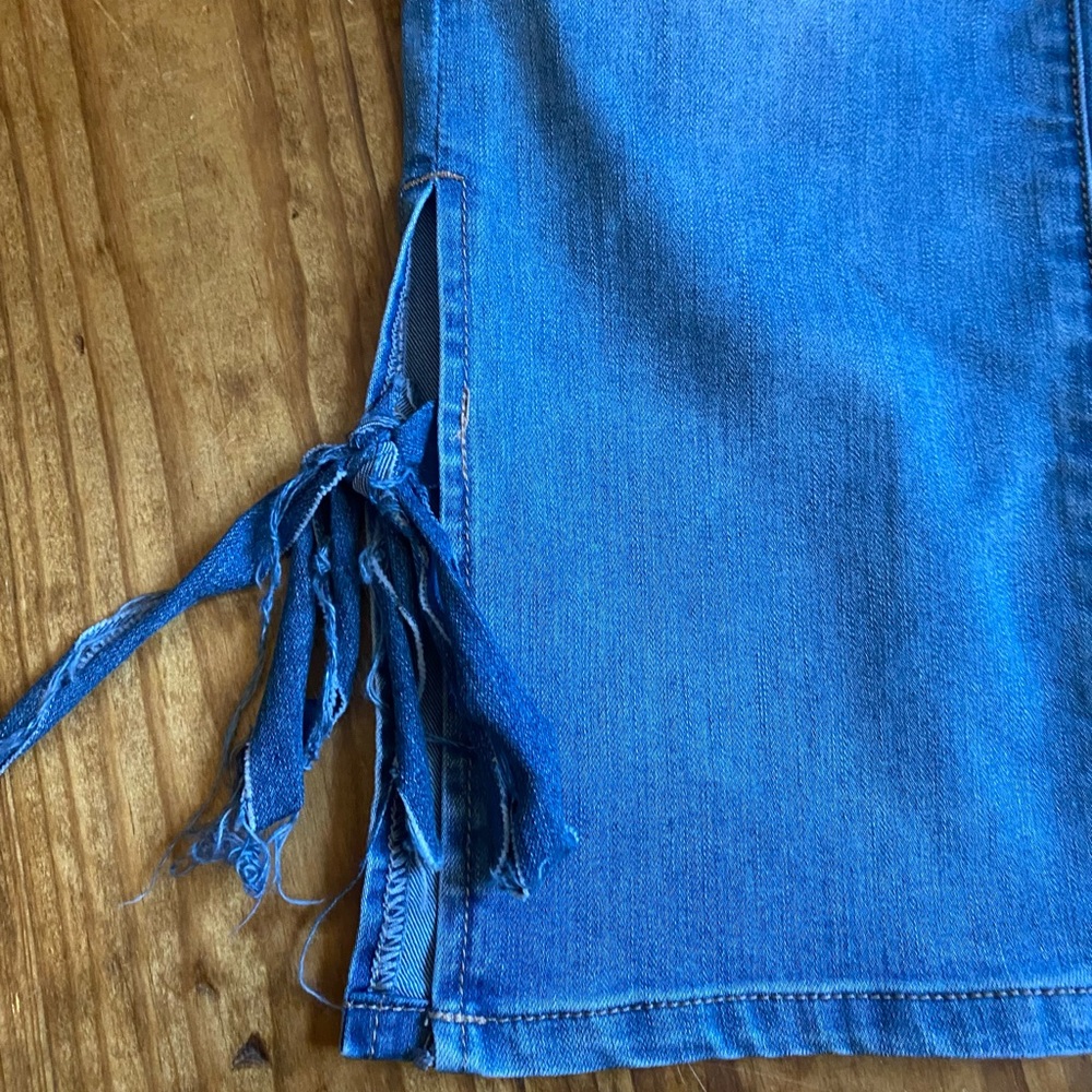 Hydraulic “Nolita” Mid Rise Curvy Skinny Kick Cropped Jeans - Picture 2 of 11